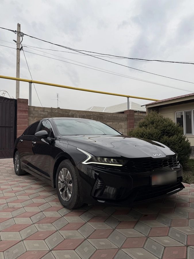 Kia K5 III 2021