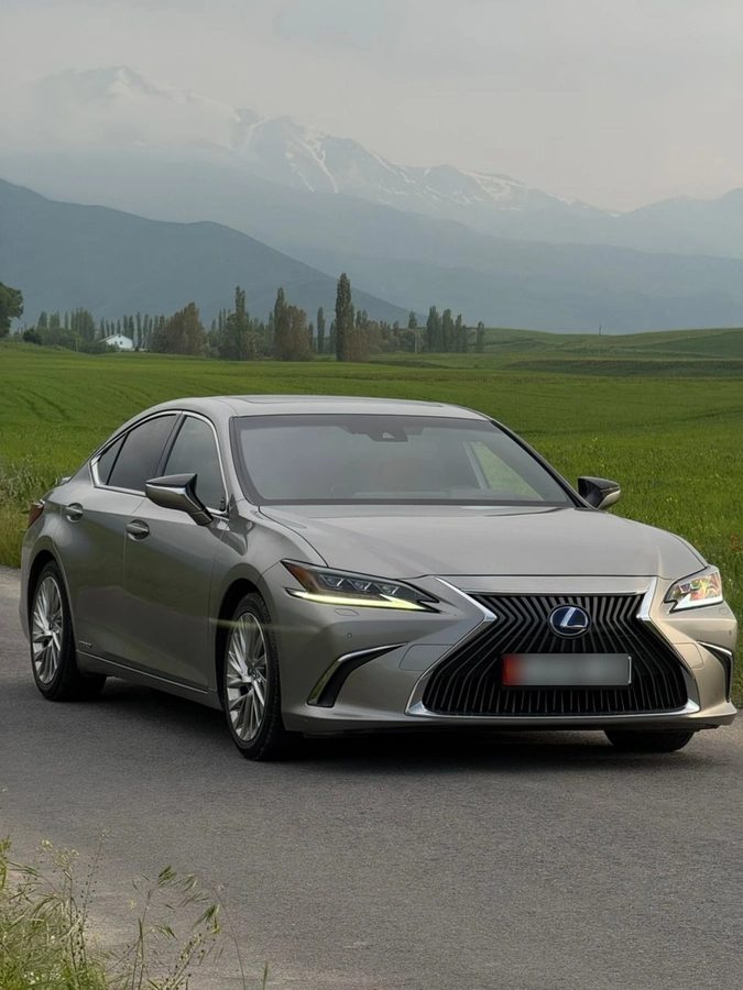 Lexus ES VII 2019
