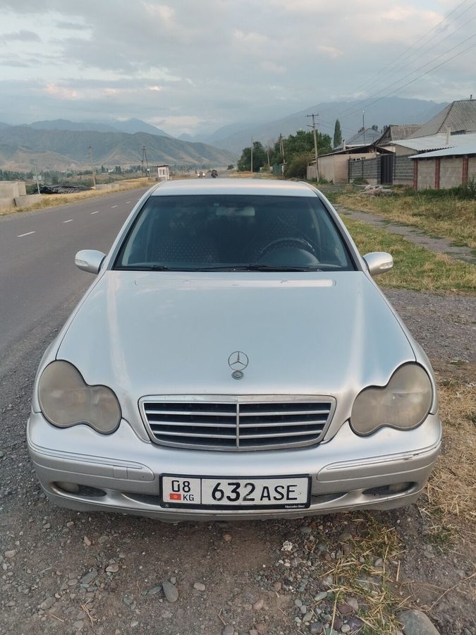 Mercedes-Benz 