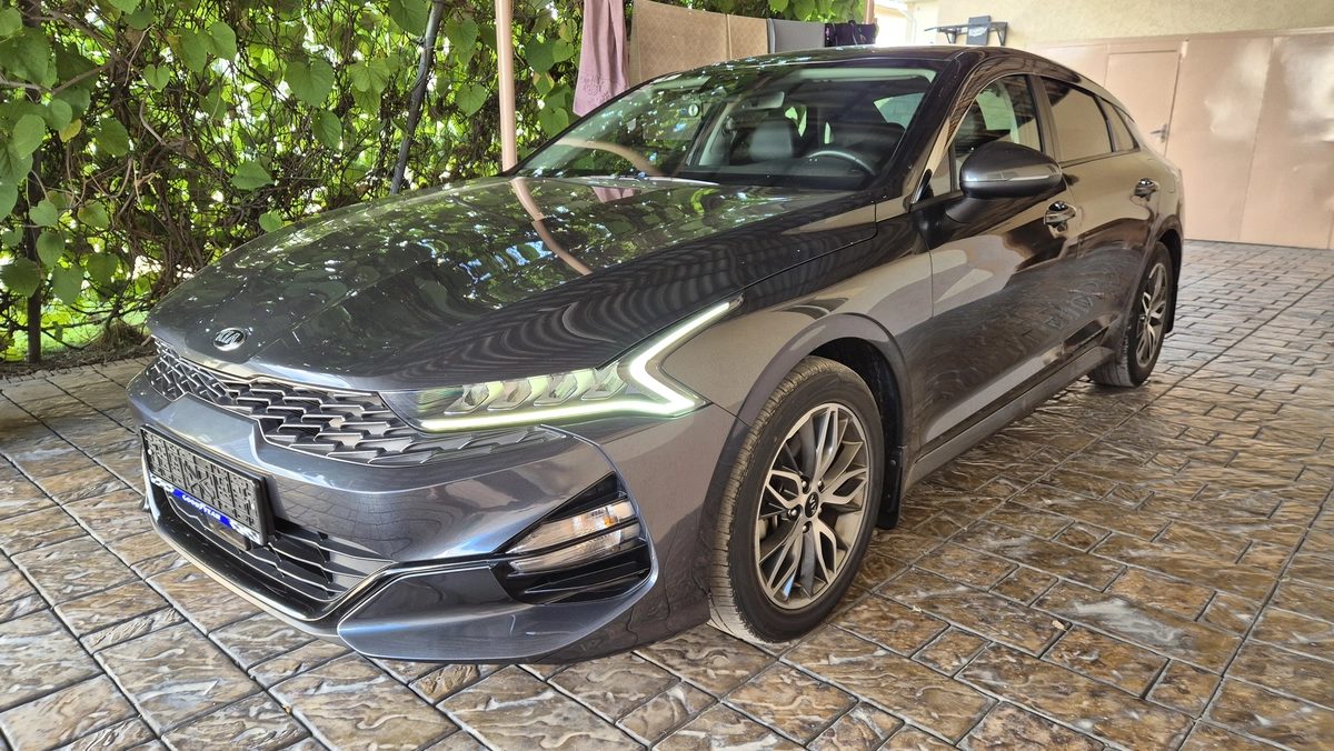 Kia K5 III LPi 2.0 AT
