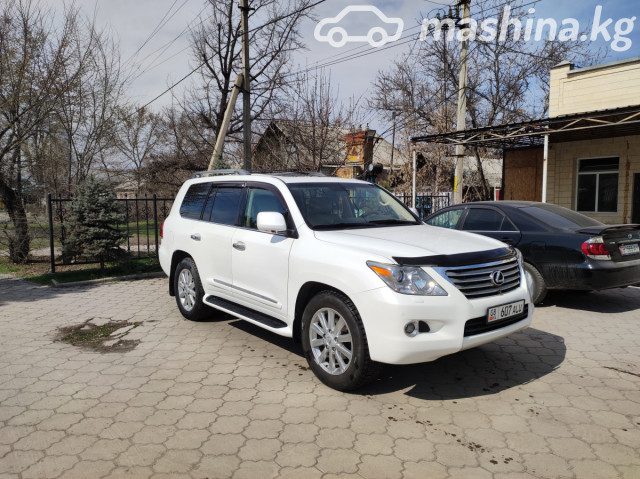 Lexus LX