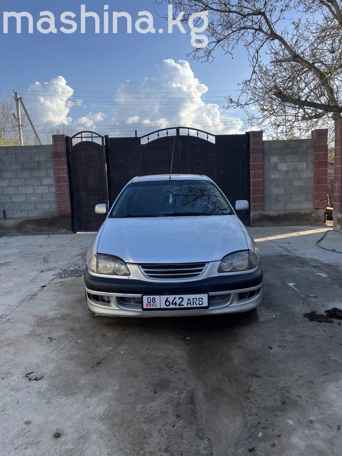 Toyota Avensis I 1999
