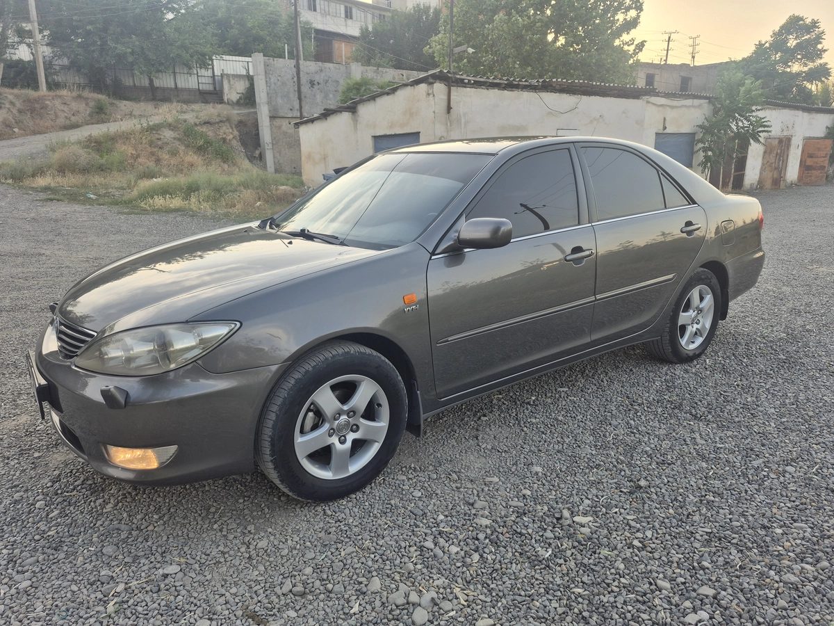 Toyota Camry V (XV30) 2004