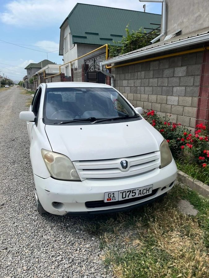 Toyota Ist I 2004
