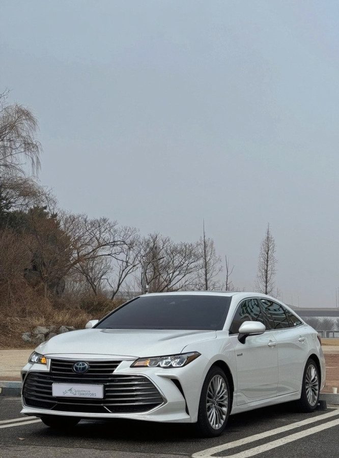 Toyota Avalon V 2019