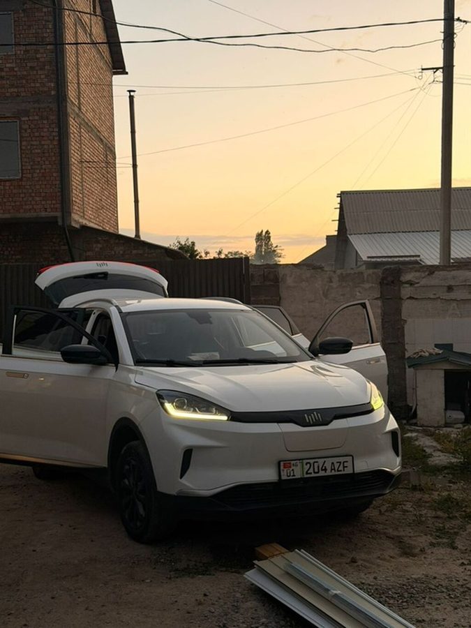 JMEV EX5