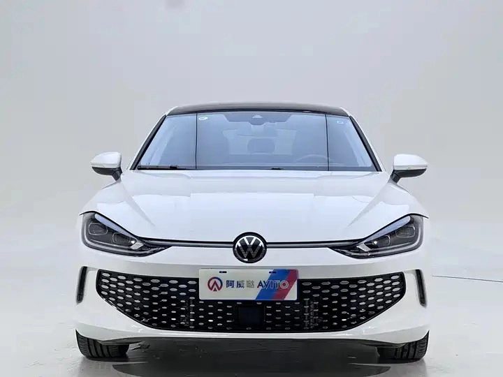 Volkswagen Lavida III Рестайлинг 2023