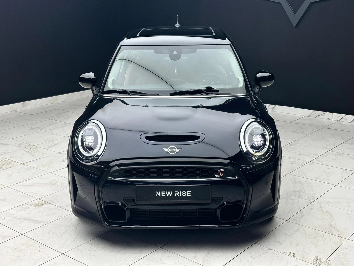 MINI Hatch III (F55/F56) Рестайлинг 2 2022