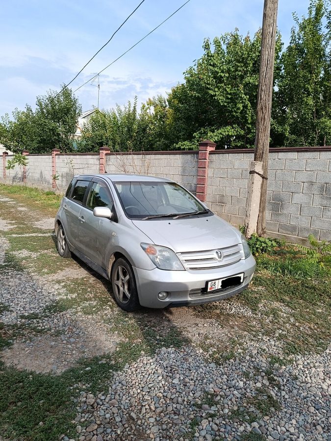 Toyota Ist