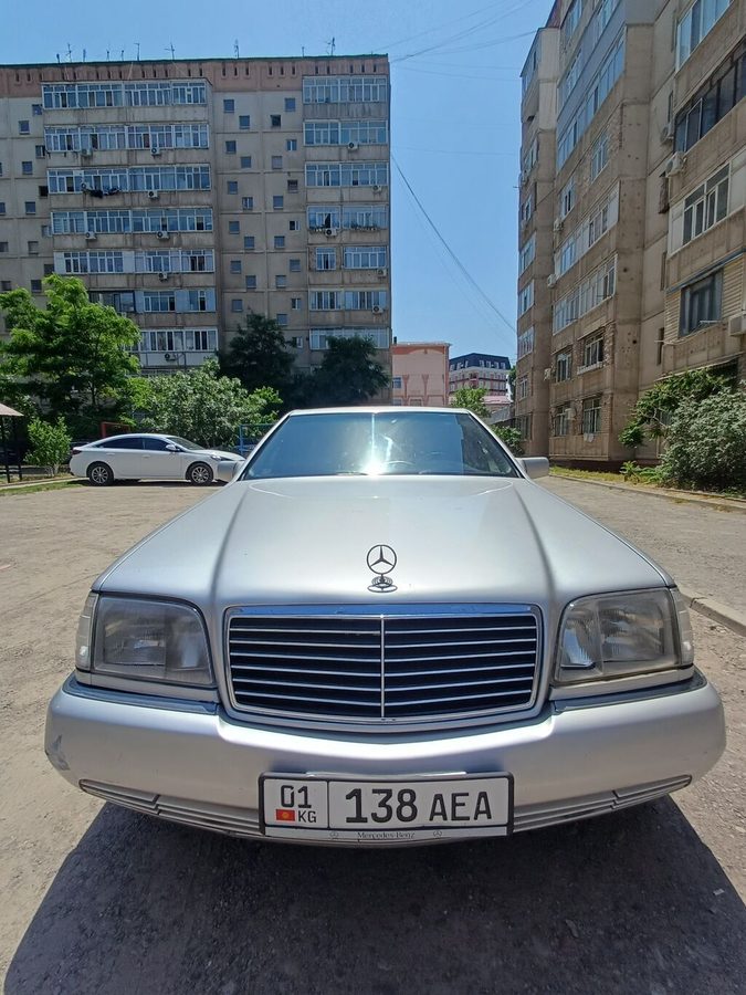 Mercedes-Benz S-Class