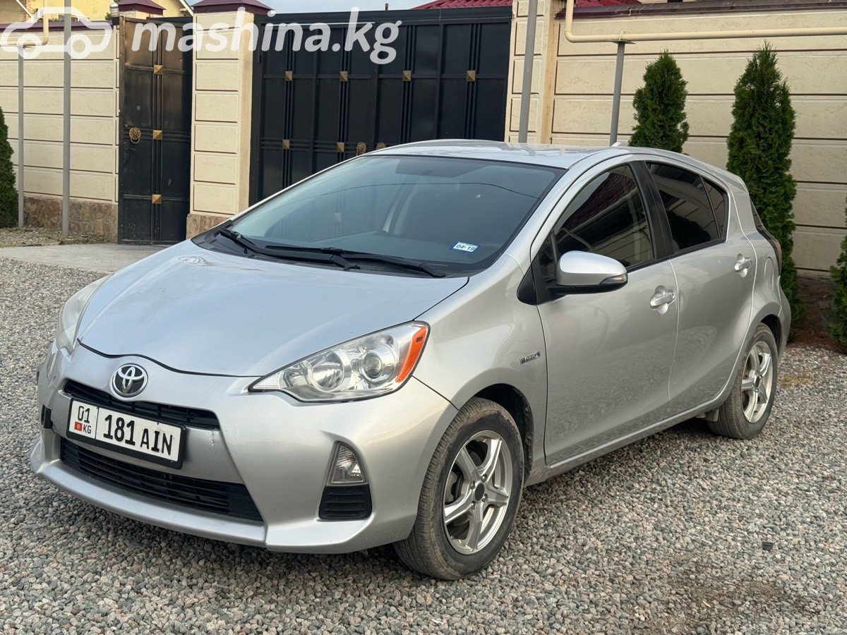 Toyota Prius c I Рестайлинг