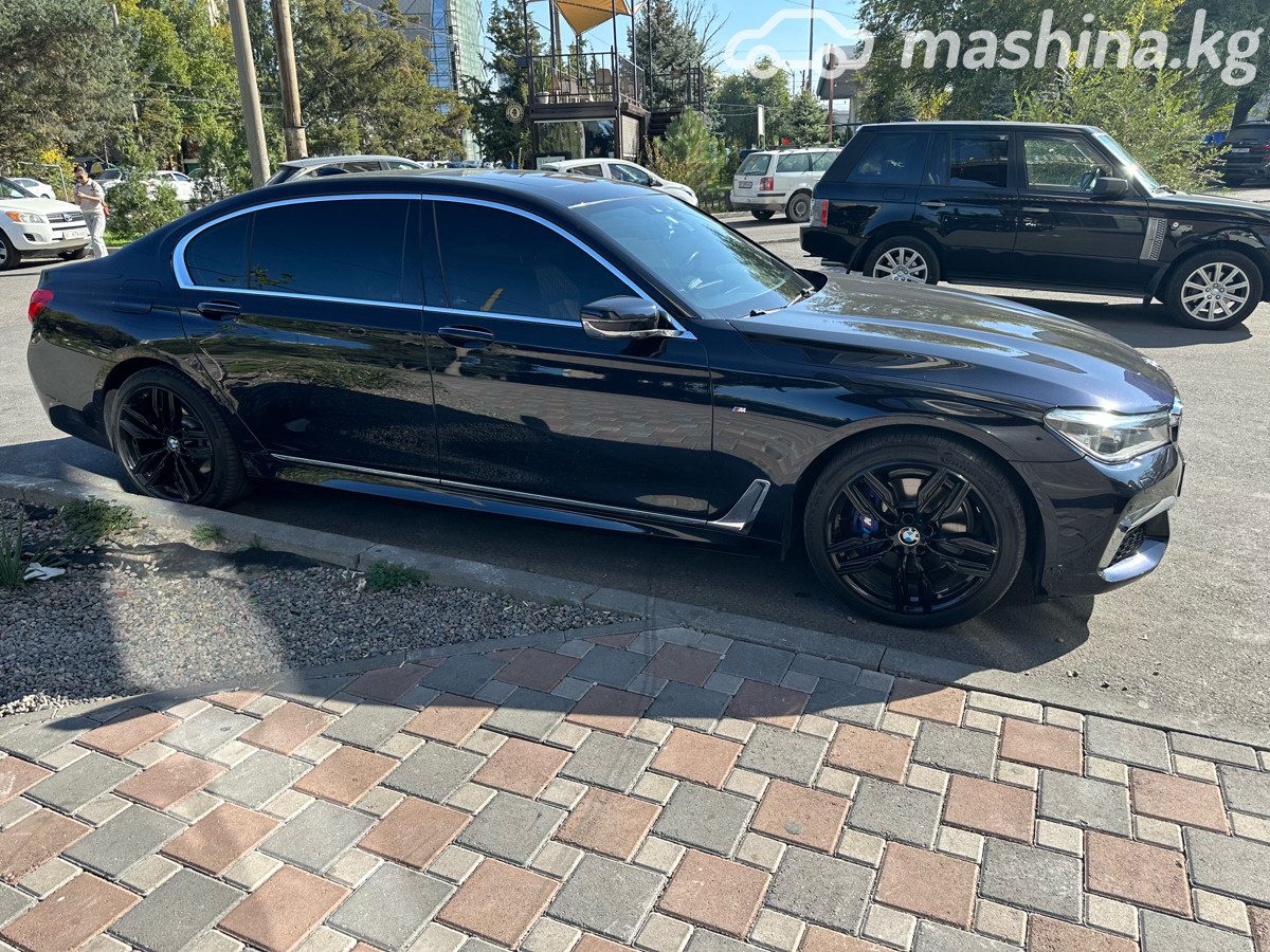 BMW 7 серии VI (G11/G12)