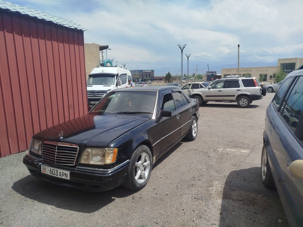Mercedes-Benz W124