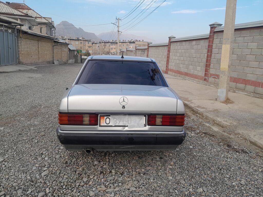 Mercedes-Benz 190