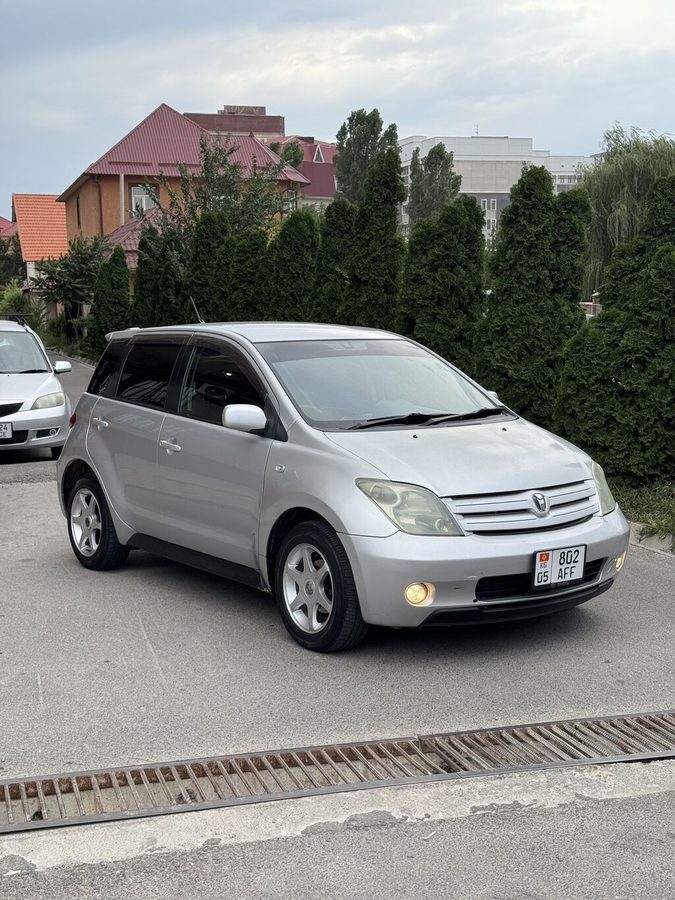 Toyota Ist