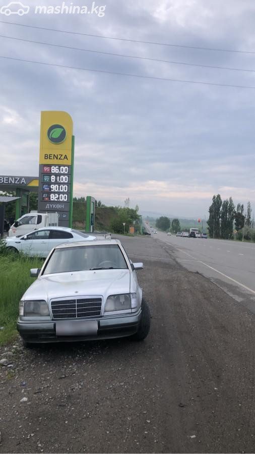 Mercedes-Benz W124