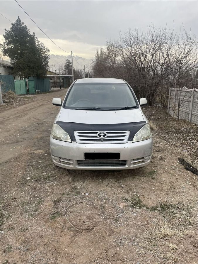 Toyota Ipsum