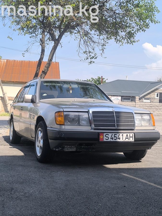 Mercedes-Benz W124 1990
