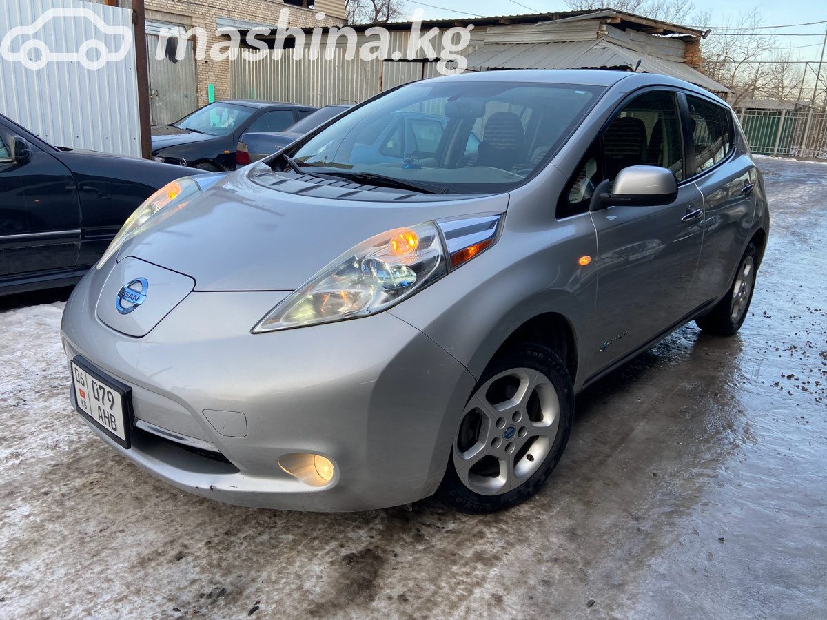 Nissan Leaf I (ZE0/AZE0)