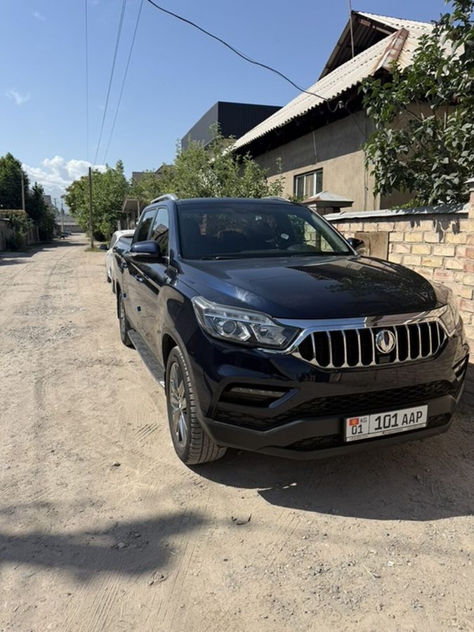 Ssangyong Rexton Khan