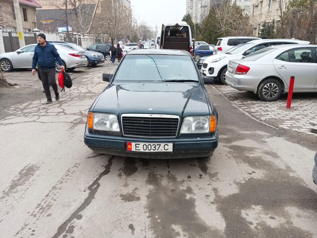 Mercedes-Benz W124