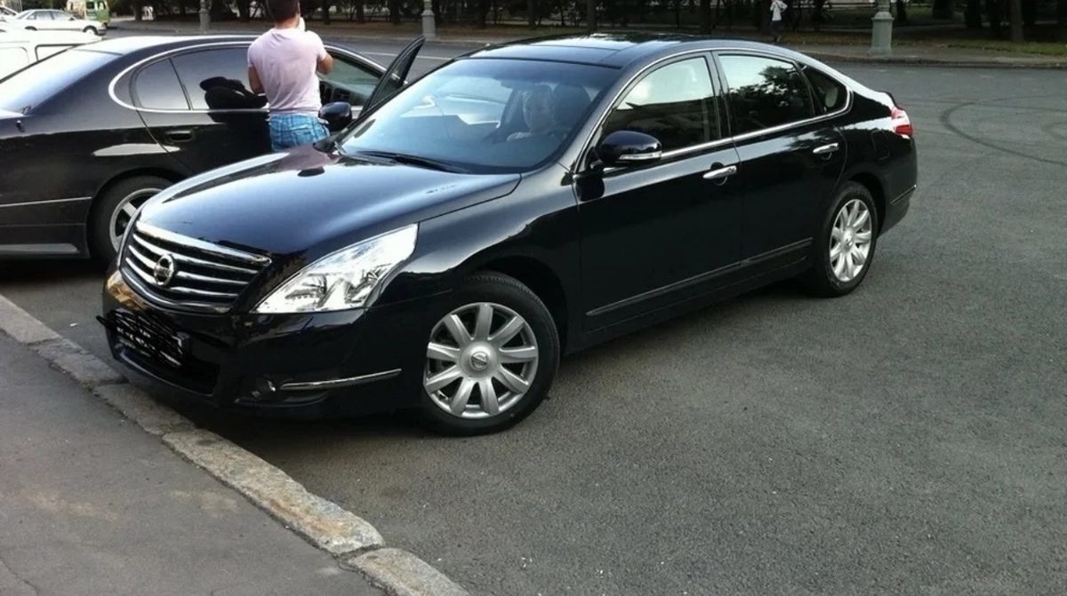 Nissan Teana II 2010