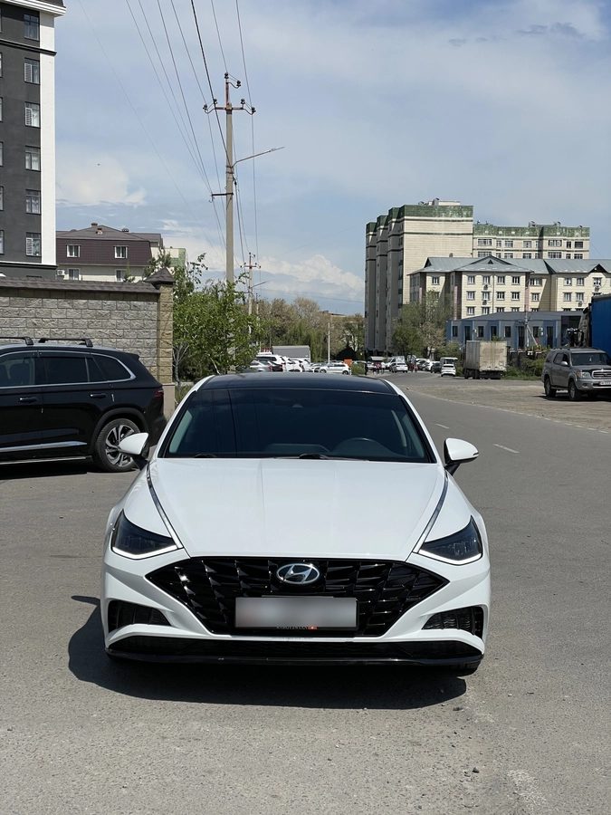 Hyundai Sonata VIII (DN8) 2.5 AT