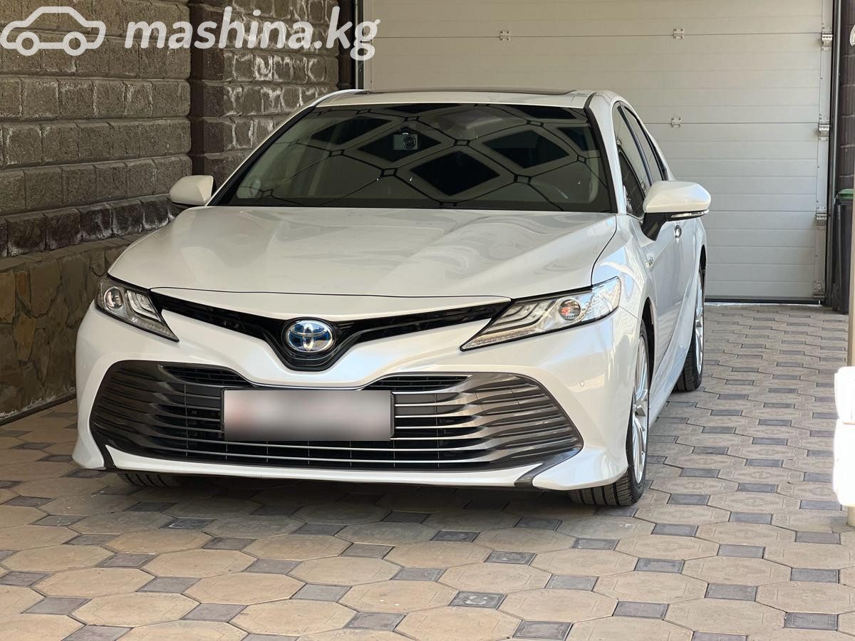 Toyota Camry VIII (XV70)