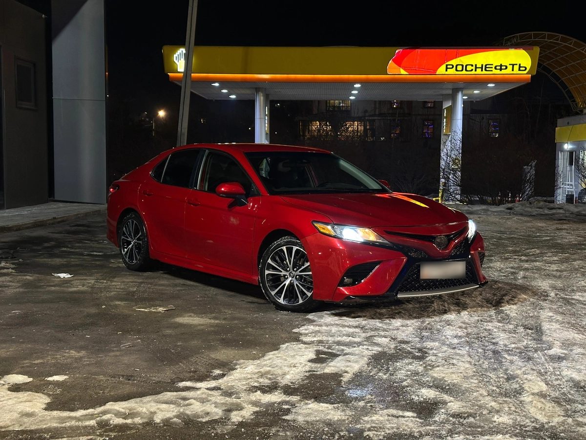 Toyota Camry VIII (XV70) 2019