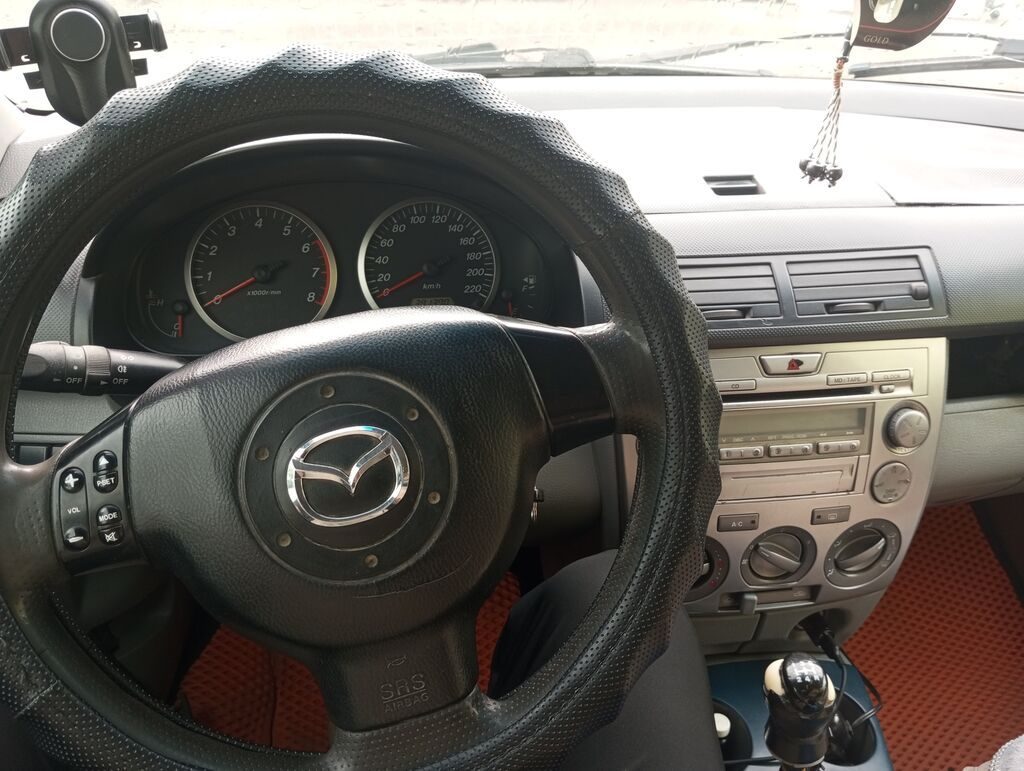 Mazda 2
