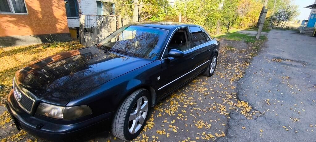 Audi A8
