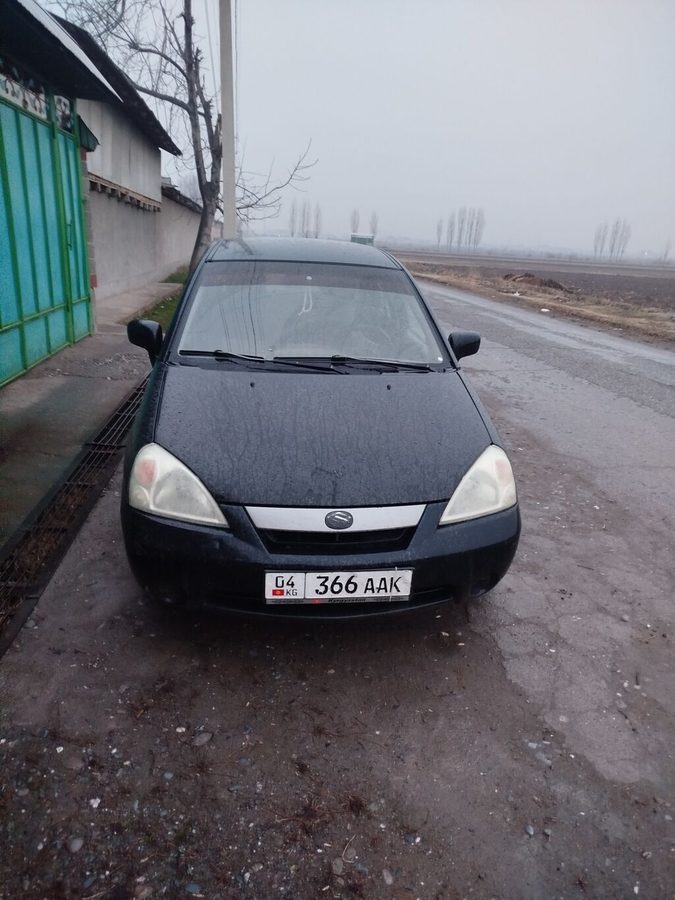 Suzuki Liana