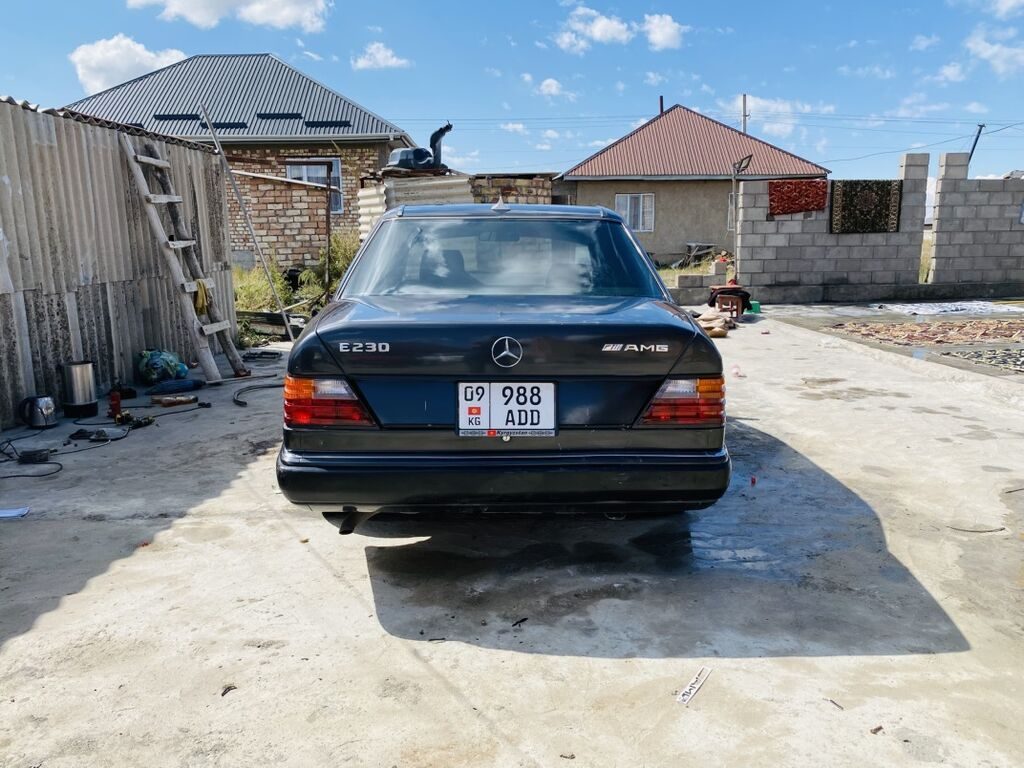 Mercedes-Benz W124
