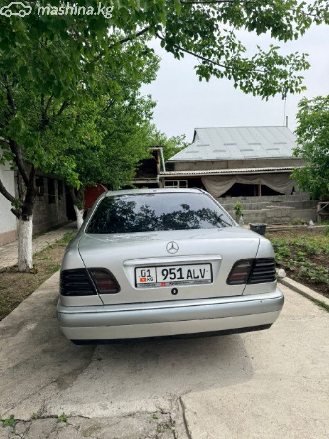 Mercedes-Benz E-Класс