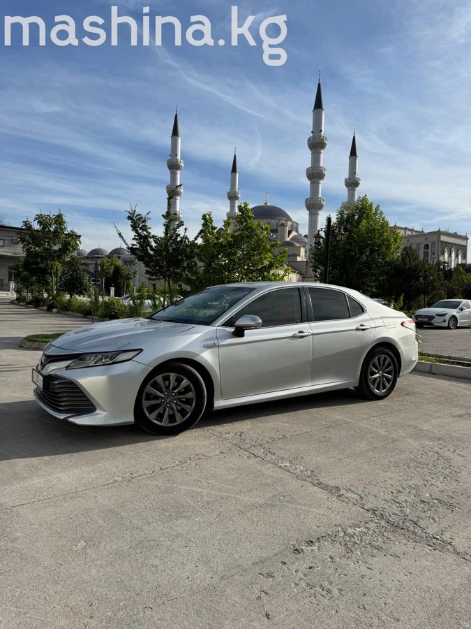 Toyota Camry VIII (XV70) 2019