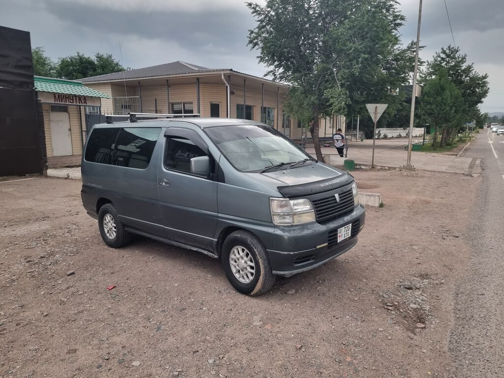 Nissan Elgrand
