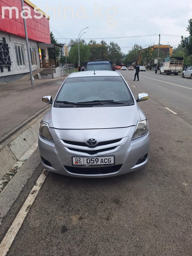 Toyota Yaris II 2008