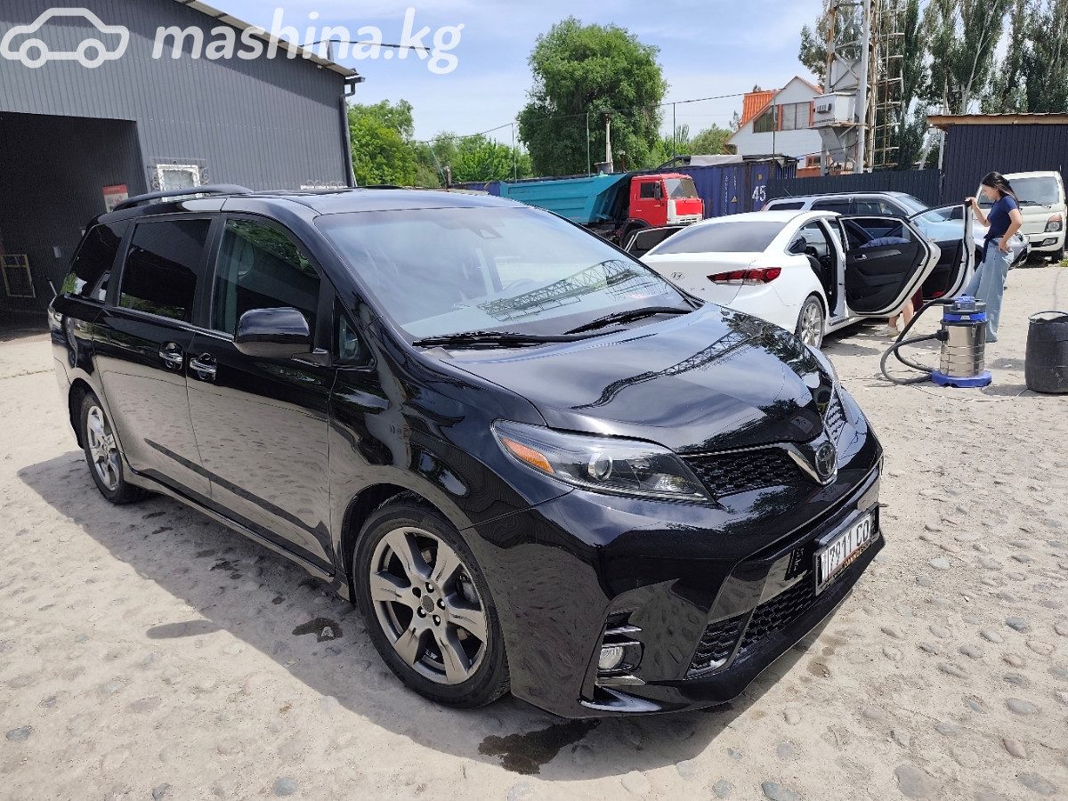 Toyota Sienna III Рестайлинг 2