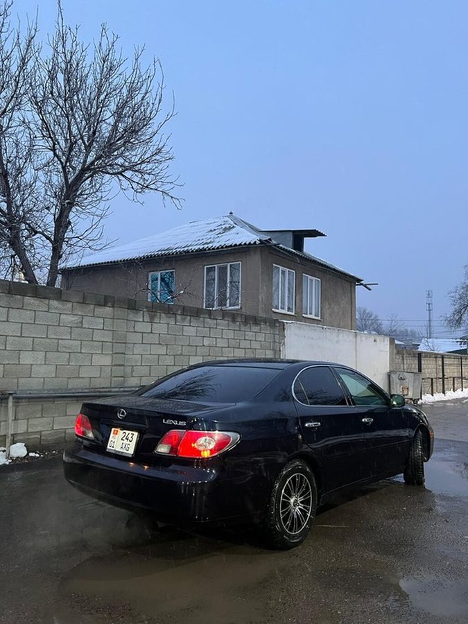 Lexus ES