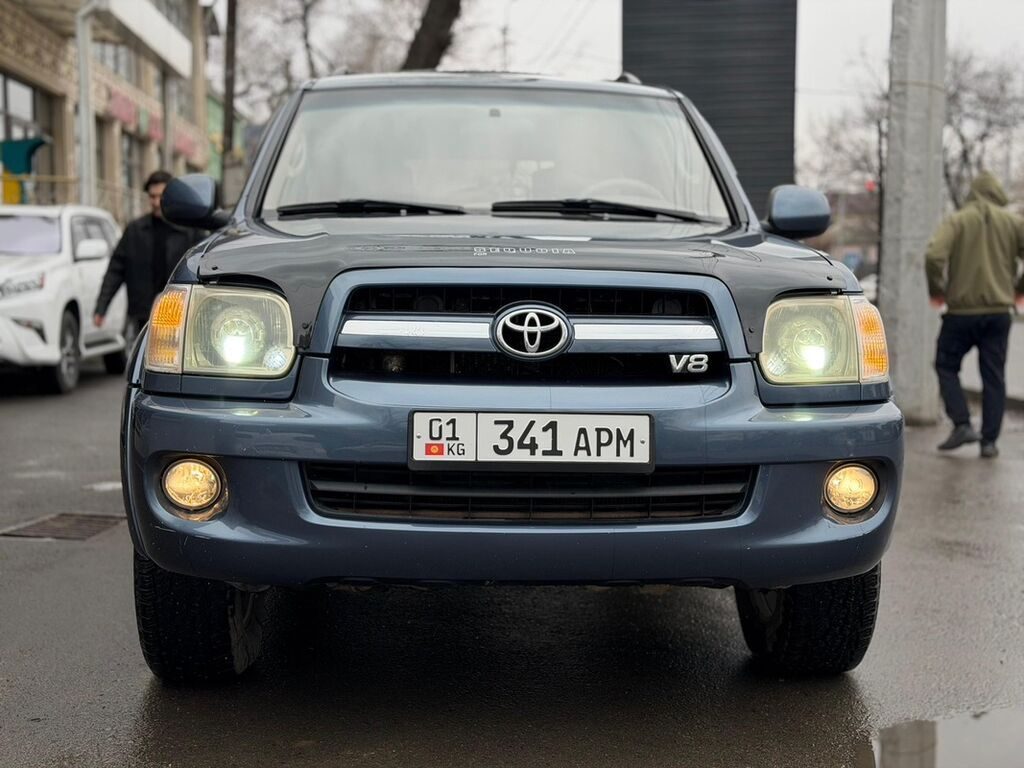 Toyota Sequoia