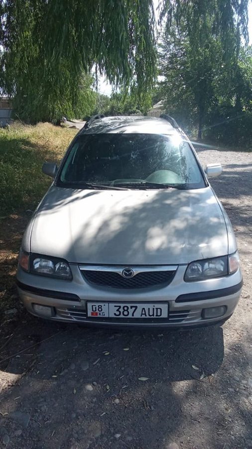 Mazda 323