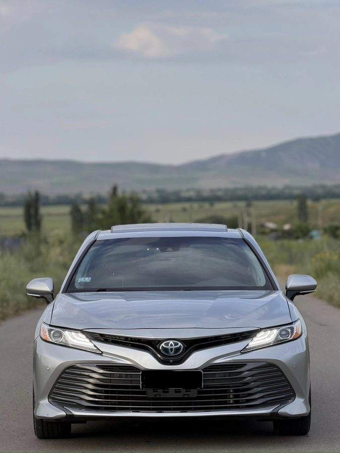 Toyota Camry VIII (XV70) 2020
