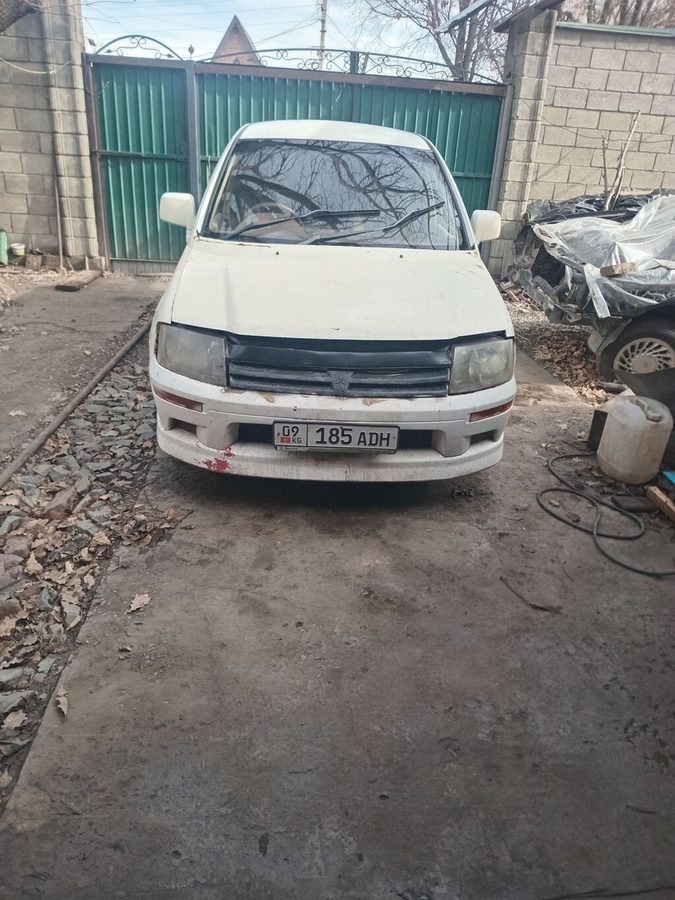 Mitsubishi RVR