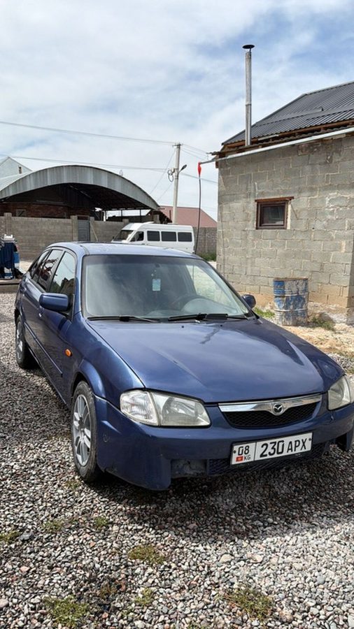 Mazda 323