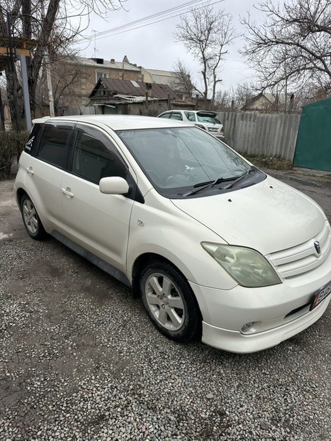 Toyota Ist