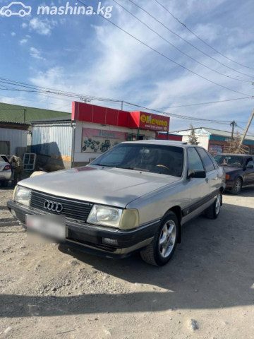 Audi 100