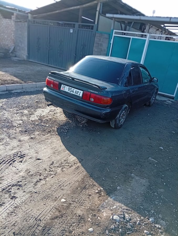 Mitsubishi Lancer