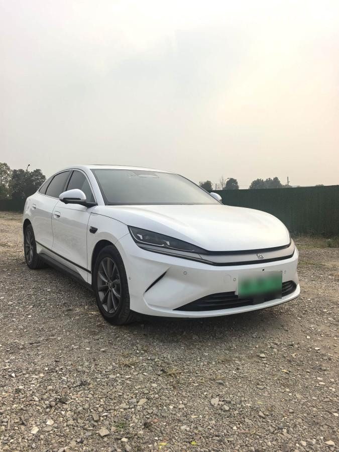 BYD Qin III