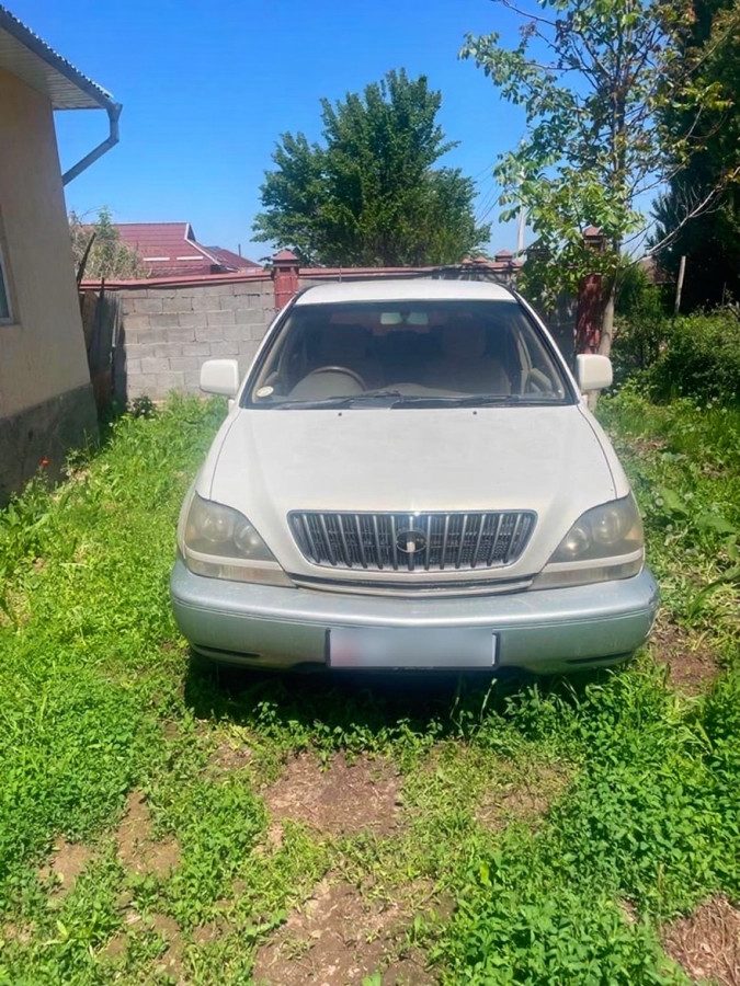 Toyota Harrier I (XU10) 1999