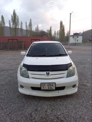 Toyota Ist
